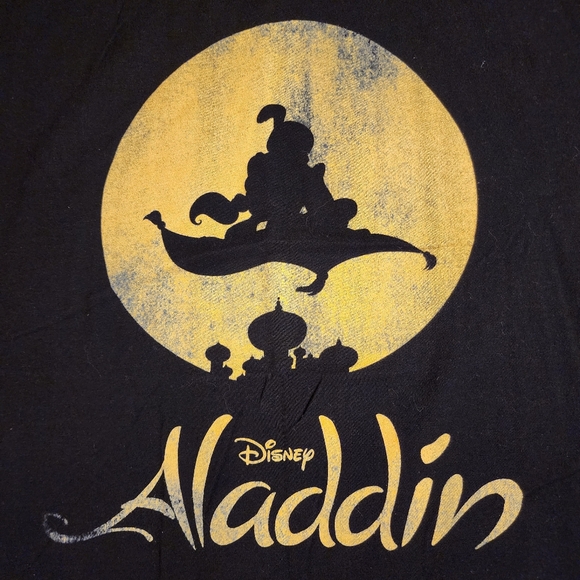 Disney Aladdin Magic Carpet Ride Silhouette T-Shirt - Picture 3 of 4